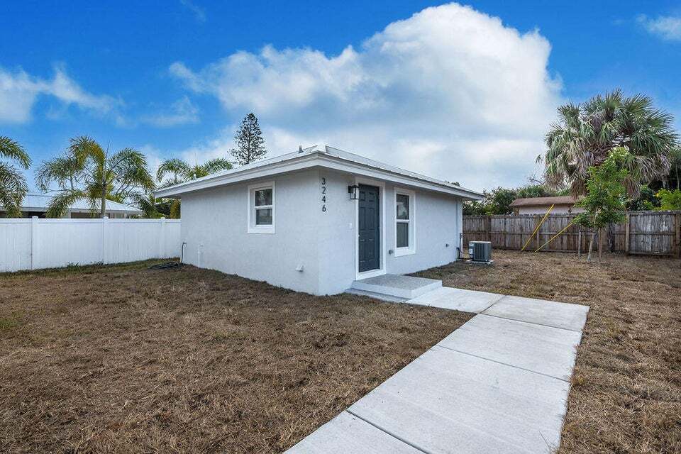 Photo - 4959 SE Primrose Way (Stuart, FL)