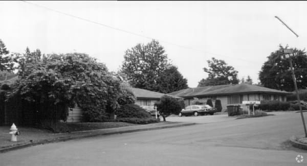 Building Photo - 1701-1713 Winchell Ave