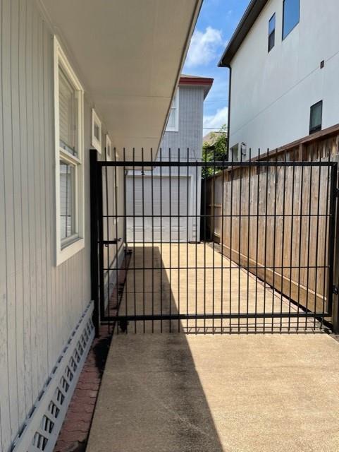 Building Photo - 4428 Oleander St