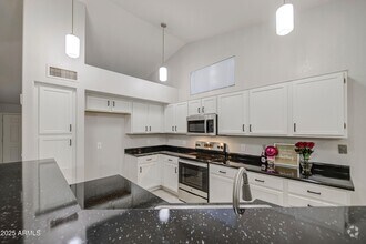 Building Photo - 15025 W Bottle Tree Ave