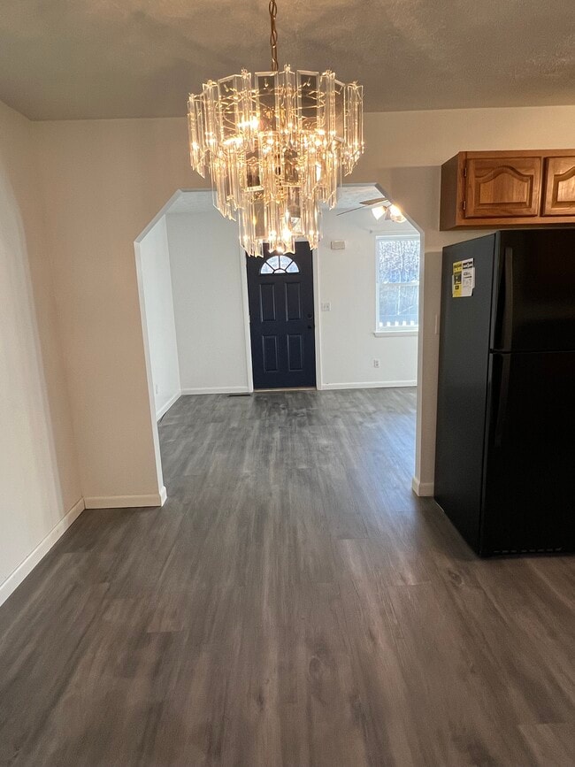 Building Photo - 836 Lynn Brooke Pl