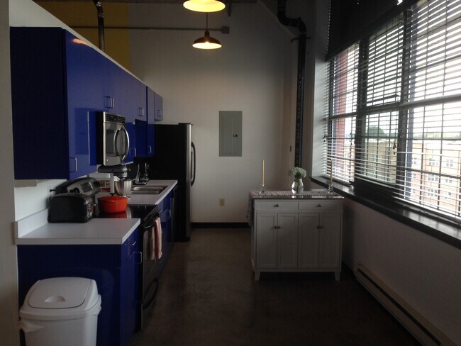 Cocina - 2520 S 3rd St