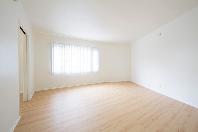 Foto del edificio - 667 Levering Ave