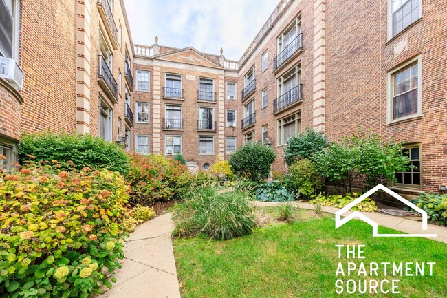 Foto del edificio - 909 Elmwood Ave