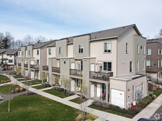 Building Photo - Meadows at June Road