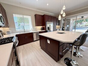 Building Photo - 76990 Lark Dr