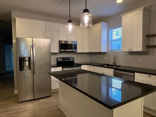 Photo - 1338-40 Barth Apartment