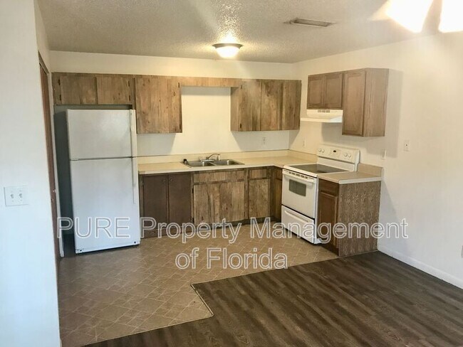 Foto del edificio - 3800 NE 41st St