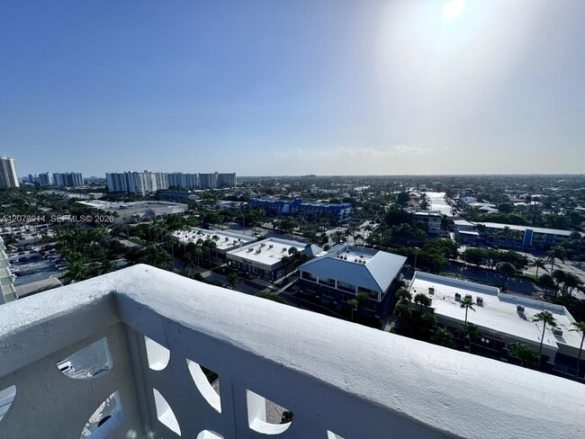 Building Photo - 4010 Galt Ocean Dr