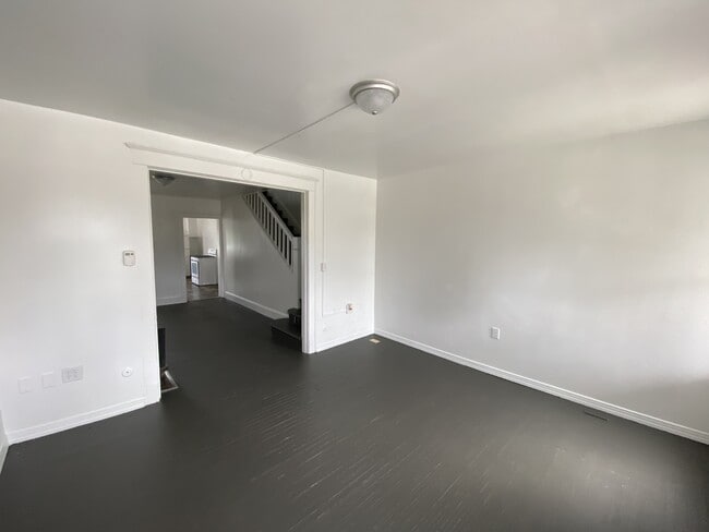 Foto del edificio - 909 E Philadelphia St