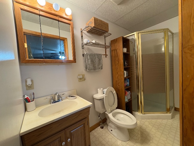 Building Photo - 940 Center St