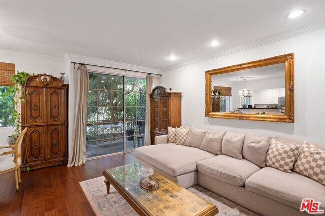 Foto del edificio - 1375 Kelton Ave