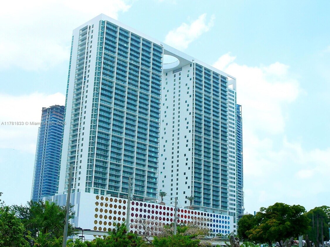 Photo - 55 Southeast 6th Street Apt #2005, Miami, FL 33131 - 2 BR 2 BA Condo