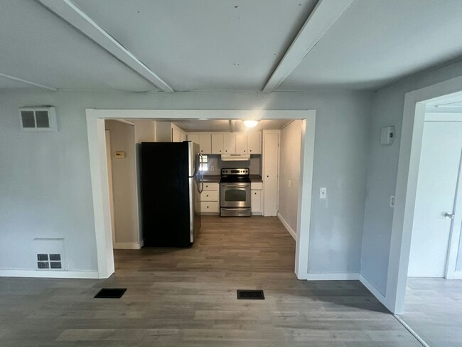 Building Photo - 2208 Chicago Cubs St