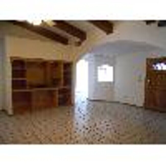 Building Photo - Tucson Foothills Home