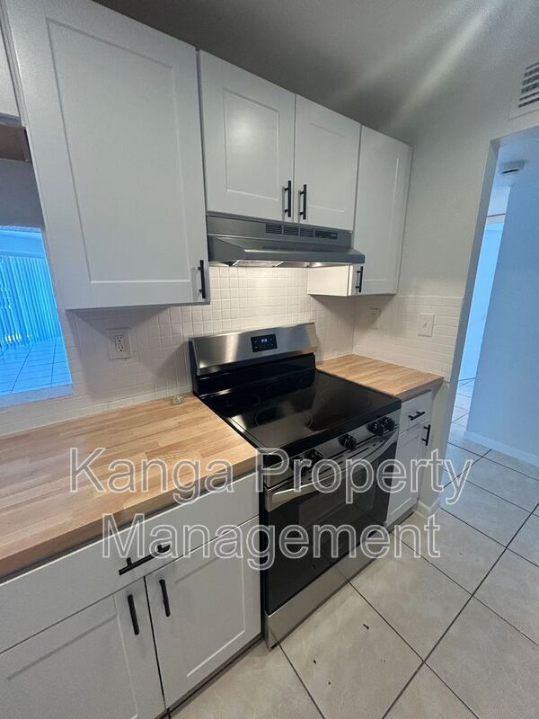 Foto del edificio - 2000 N Congress Ave