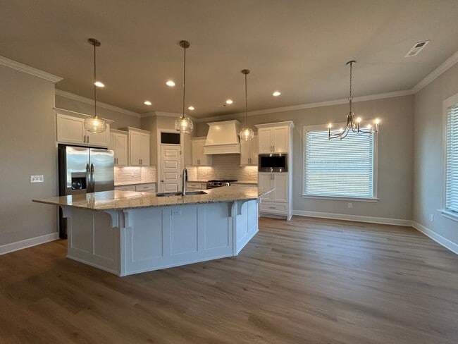Building Photo - Beautiful Home in Pea Ridge, 3 Car Garage & Fenced In Yard!