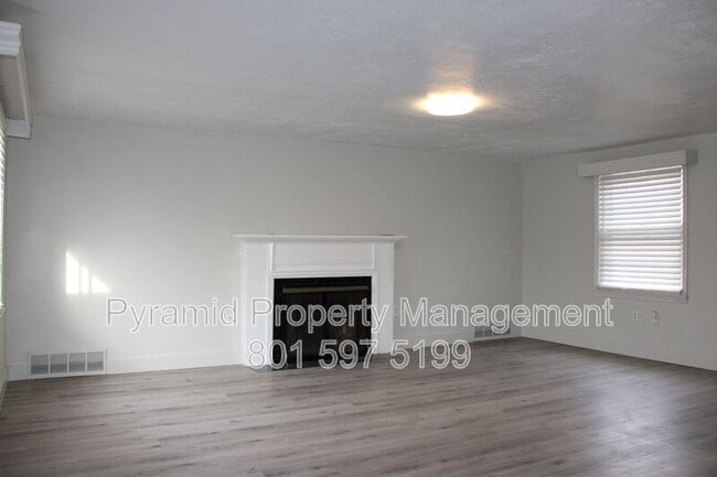 Building Photo - 760-762 N 100 W