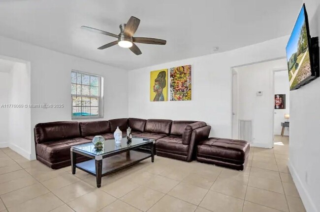 Foto del edificio - 6110 SW 38th St