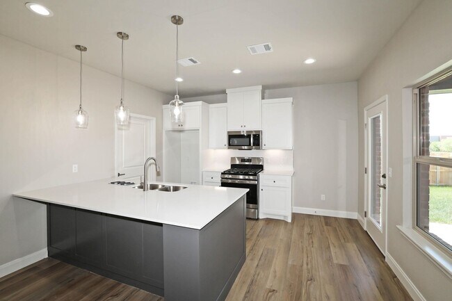 Foto del edificio - 4707 Carmel Ave