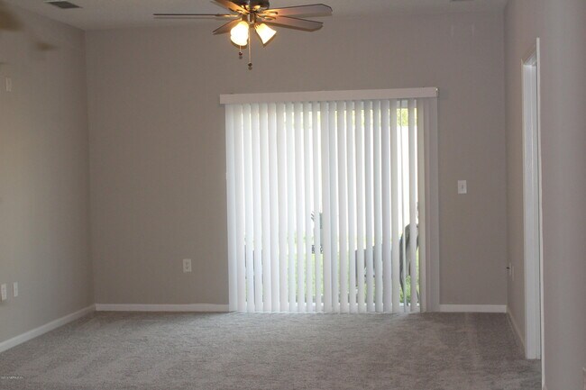 Building Photo - 6925 Ortega Woods Dr