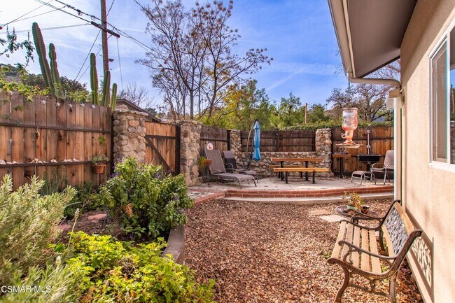 Foto del edificio - 1226 Aster St