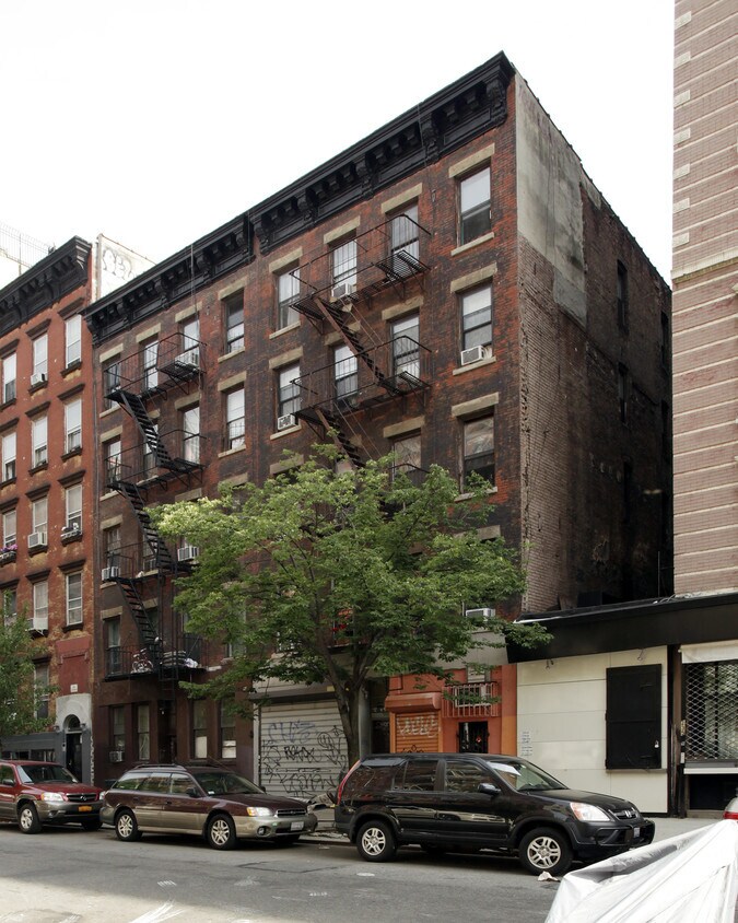 Primary Photo - 231-233 E 4th St
