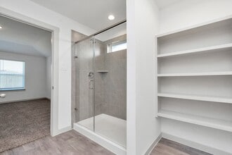 Building Photo - 10626 Watershed Dr