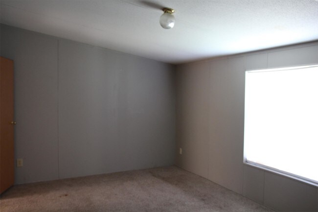 Building Photo - 3205 War Eagle Ave