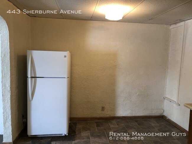 Foto del edificio - Large 3 Bedroom Close to Everything