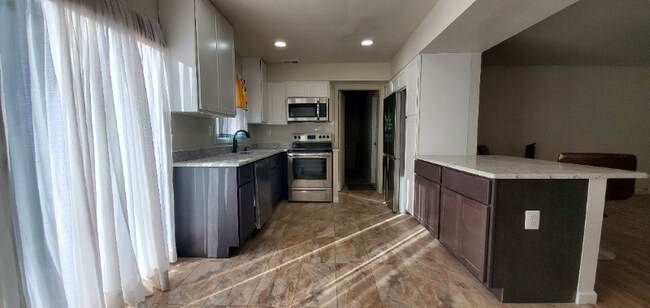 Foto del edificio - 12316 Rambling Ln
