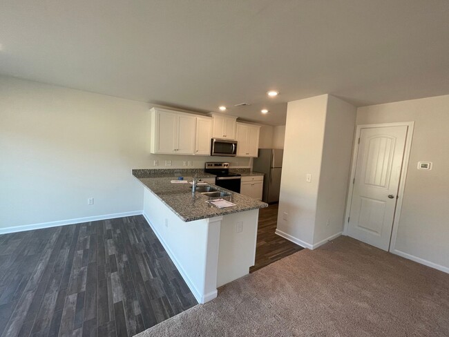 Building Photo - Beautiful new construction home with 3 Bed...