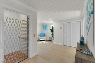 Building Photo - 50 N Sunset St