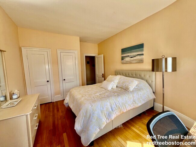 Foto del edificio - 369 Tappan St