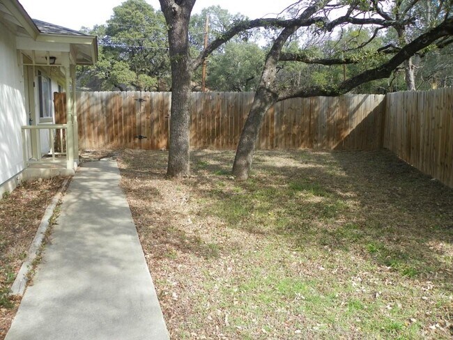 Foto del edificio - 4402 Limewood Ct