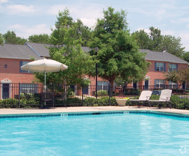 Building Photo - Jamestown Pointe Apartments