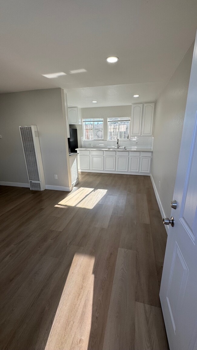 Photo - 538 Douglas Ave Townhome