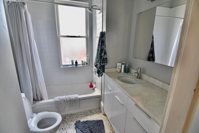 Building Photo - 201 Savin Hill Ave