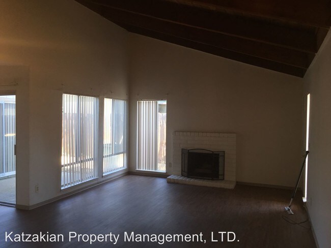 Building Photo - 9507 Cody Way
