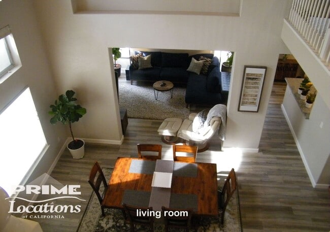 Building Photo - Wow!! An east Roseville charmer