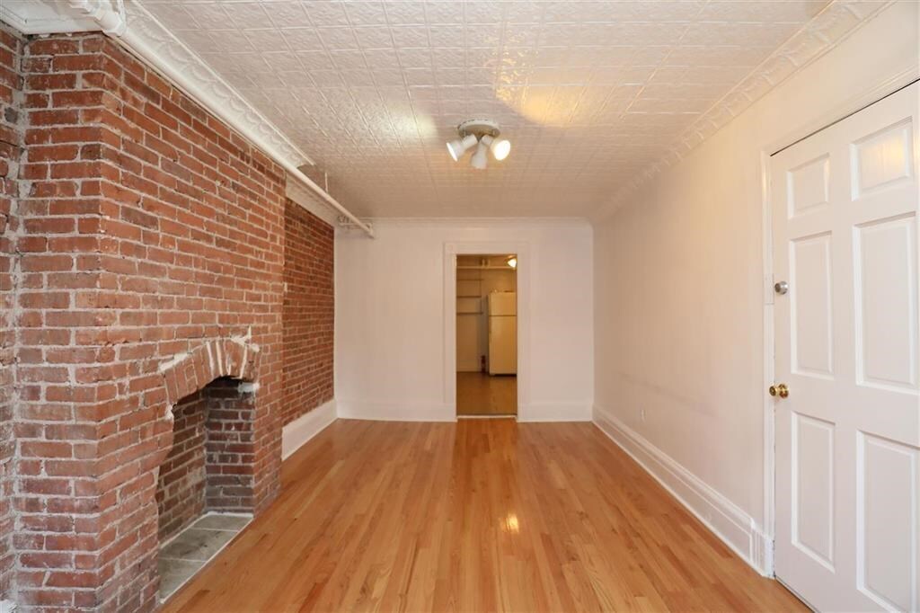 Primary Photo - 529A Central Ave