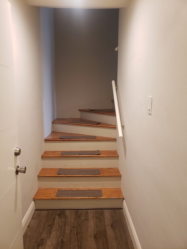 Foto del edificio - 717 Rolph St