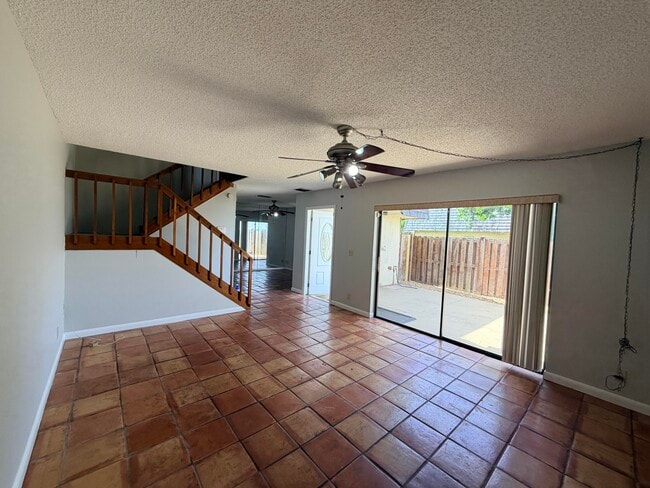 Building Photo - 37 Lake Arbor Dr