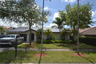 Building Photo - 5785 SW 89th Ave