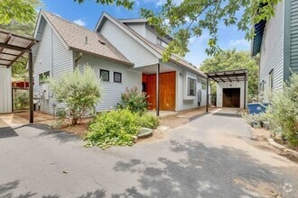 Building Photo - 3505 Villa Ct
