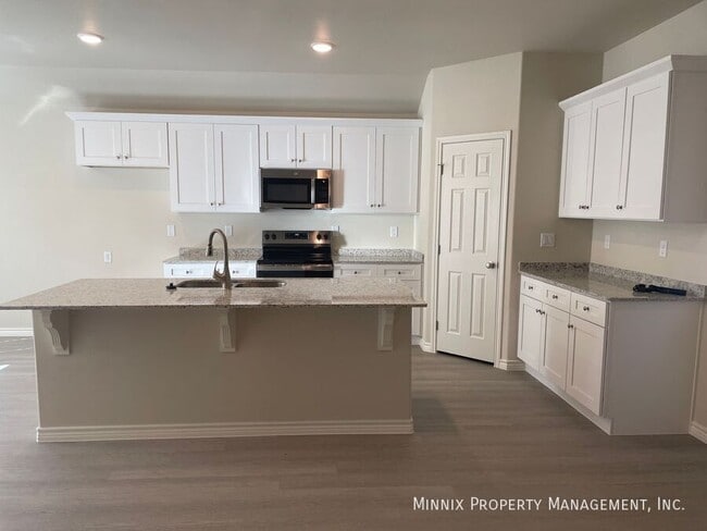 Building Photo - 1345 Bajada St