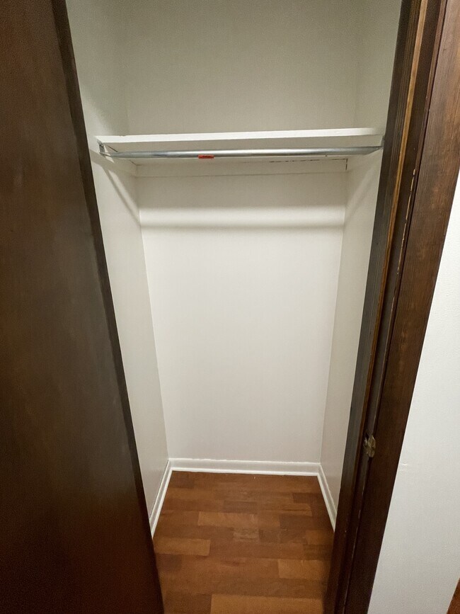 Foto del edificio - 2177 Woodleaf Ct