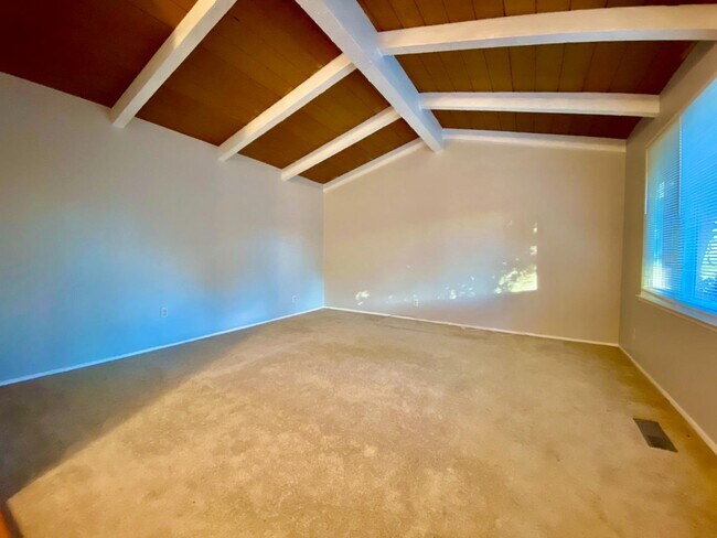 Foto del edificio - 1267 W McKinley Ave