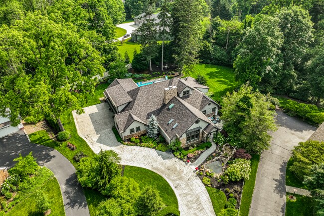 Foto del edificio - 8651 Emerald Ln
