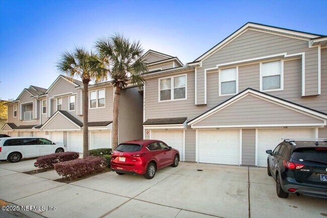 Building Photo - 7032 Deer Lodge Cir